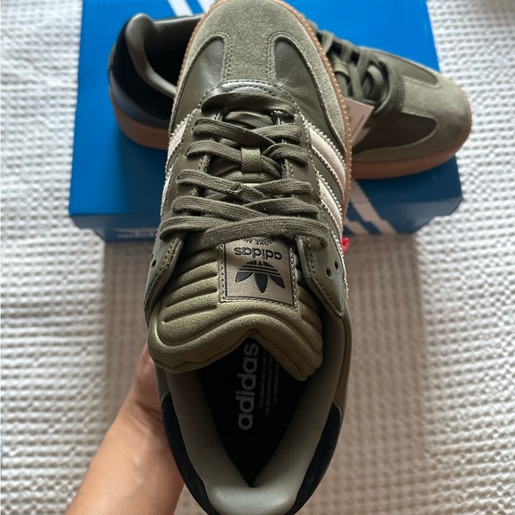 Adidas Samba Green and White Sneakers - Picture 4 of 6